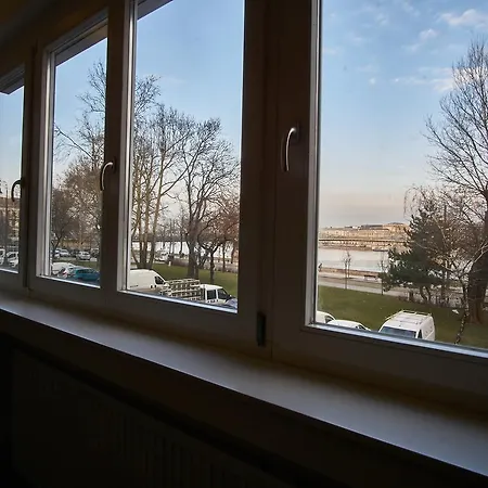 Alpha Apartment