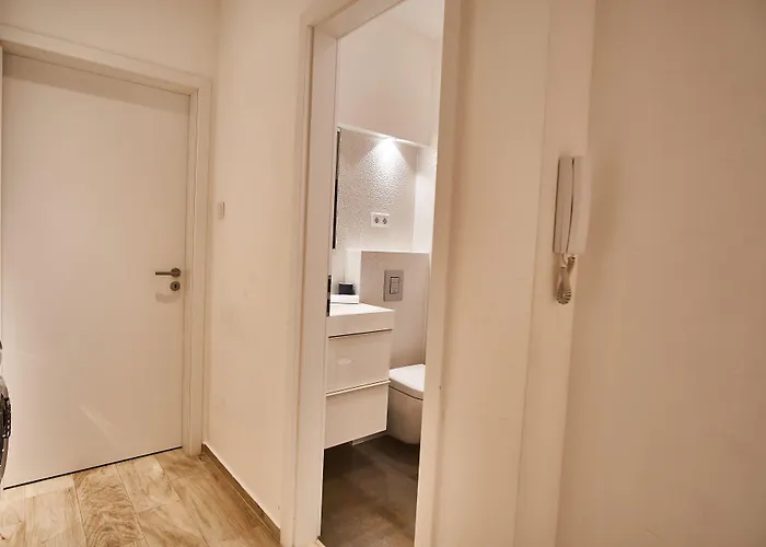 Alpha アパート *