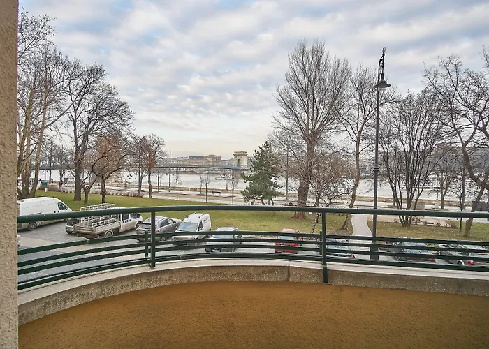 Alpha アパート *