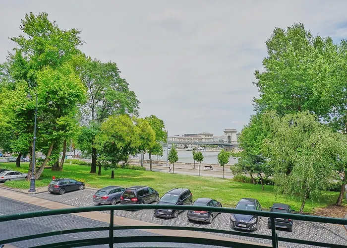 アパート Alpha *